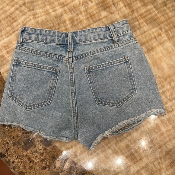 Shein Girls Jean Shorts - Picture 2 of 5